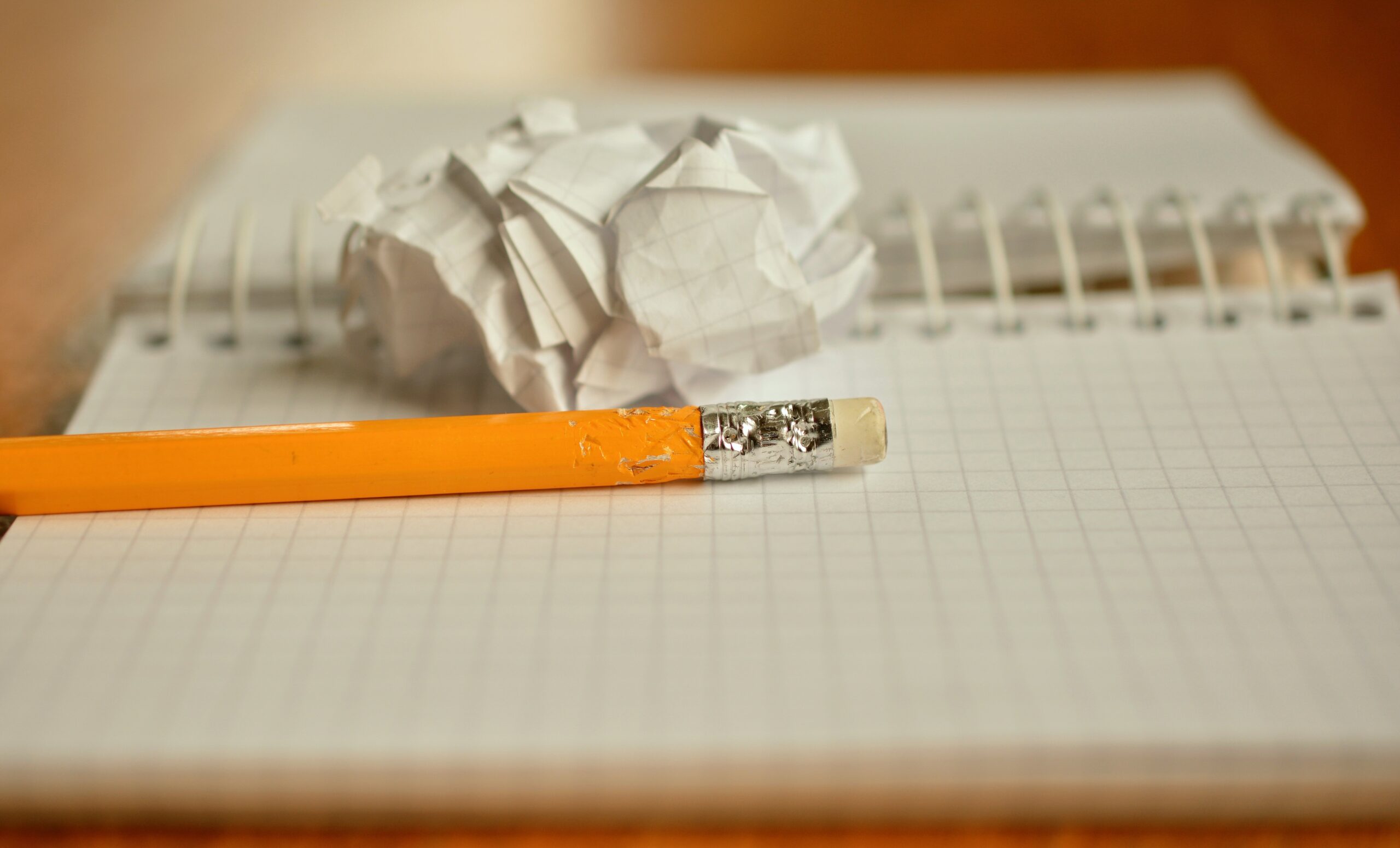 Como incorporar detalles del mundo sin aburrir